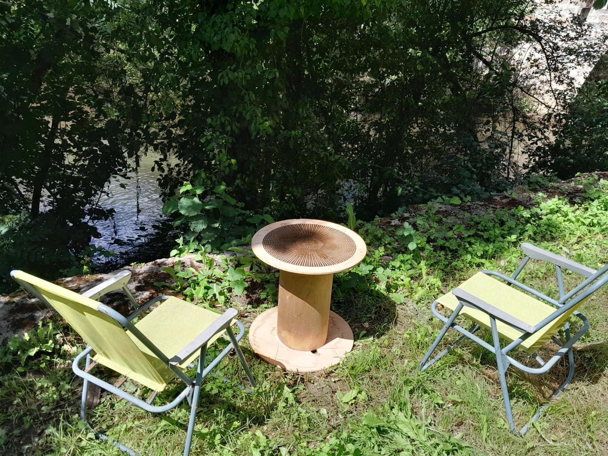 Appartement Privatif En Bord De Riviere Figeac Exterior photo